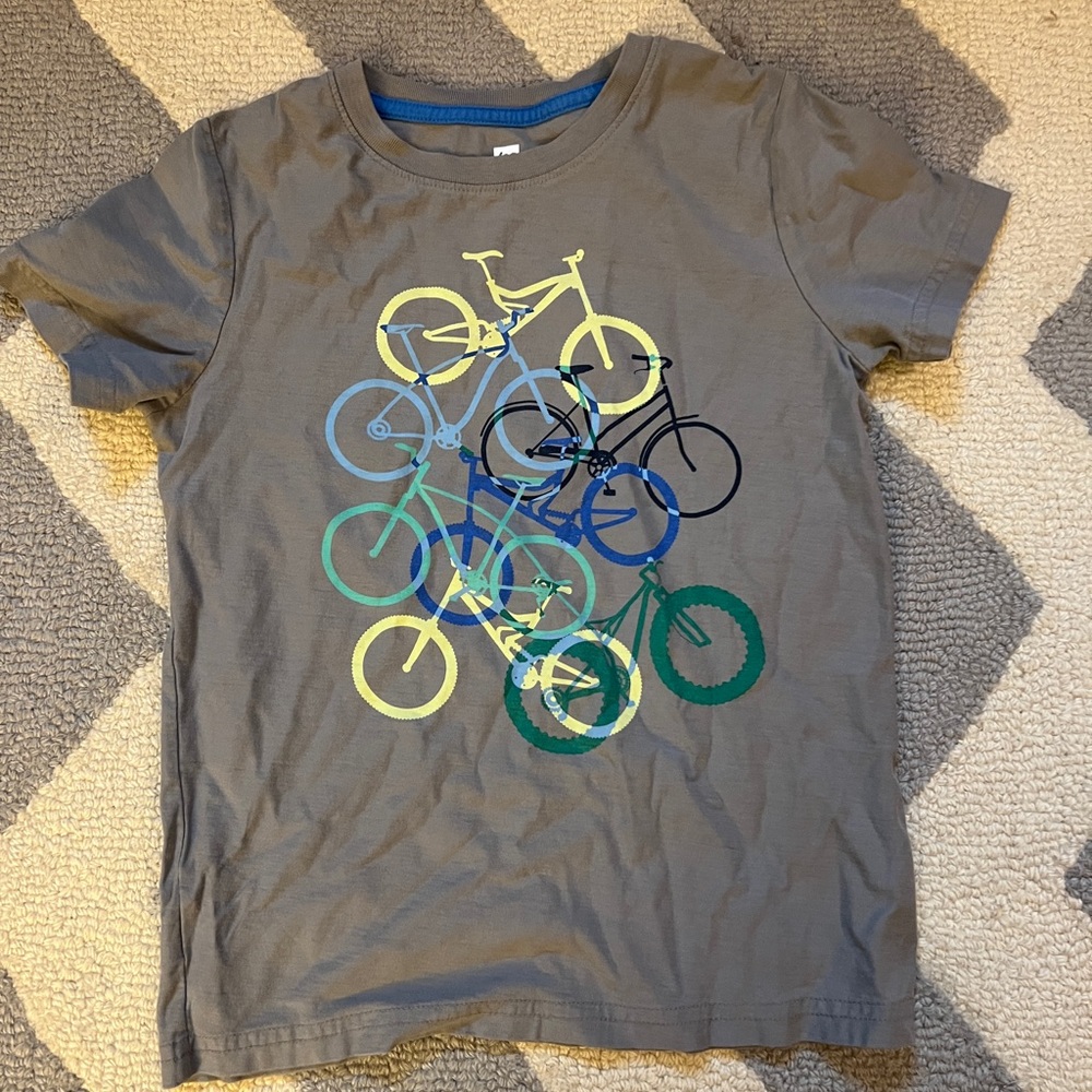 EUC size 7 Tea Collection tshirt